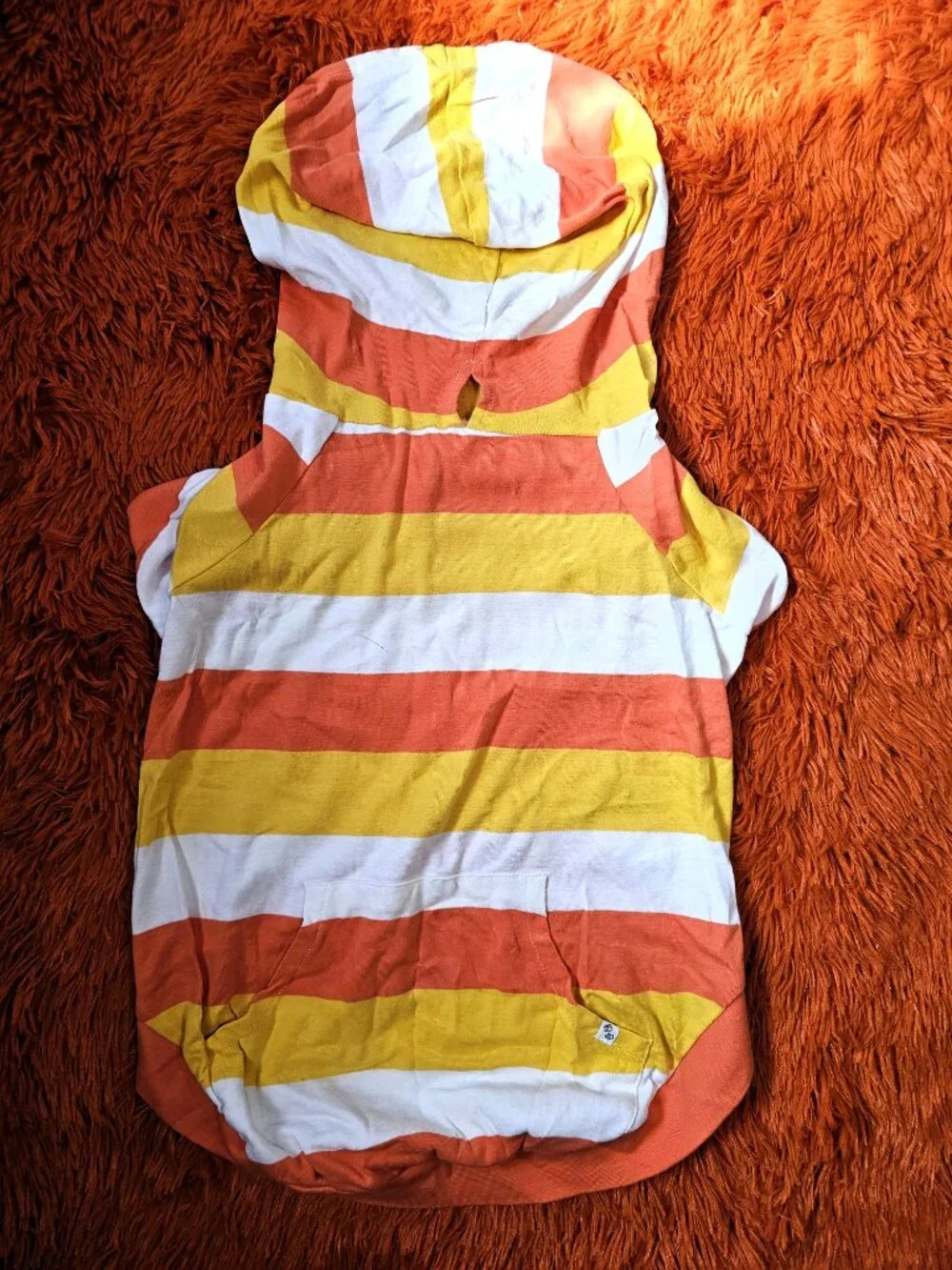 Pet Passion Rocky-The Extra Comfy Hoodie, Candy Corn, XL (55-80 lbs)